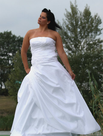 mit�l m�k�dik a szerelem